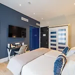 Abba מלון 4*